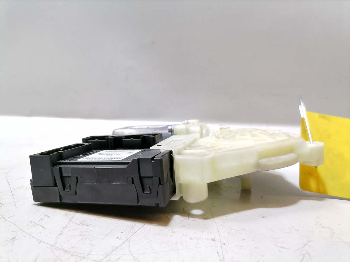 VW Golf 6 original Fensterhebermotor vorn links Bj.2011 VW Golf 6 original Fensterhebermotor vorn links Bj.2011